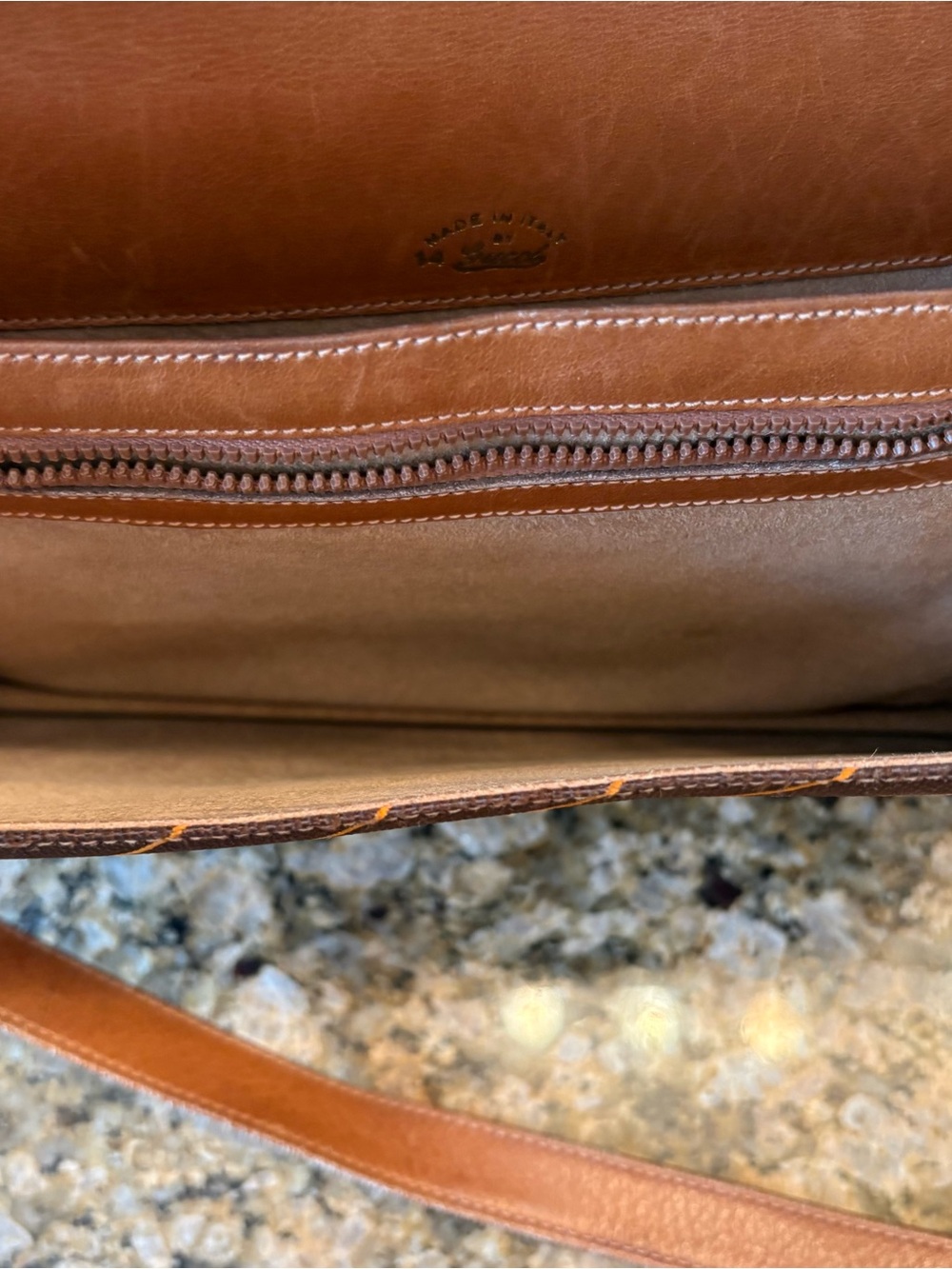 Gucci bag - Picture 5 of 10